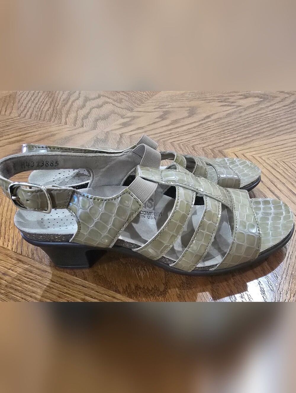SAS Allegro Taupe Croc. Women’s Croc-Effect Strappy Sandals With Box - Picture 3 of 10